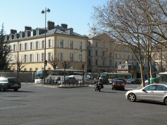  carrefour Montparnasse-Invalides